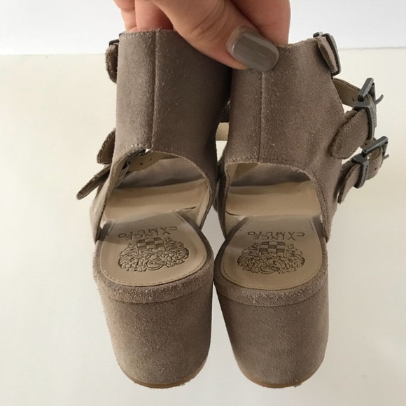 VINCE CAMUTO - SIZE 9.5M - Picture 6 of 8